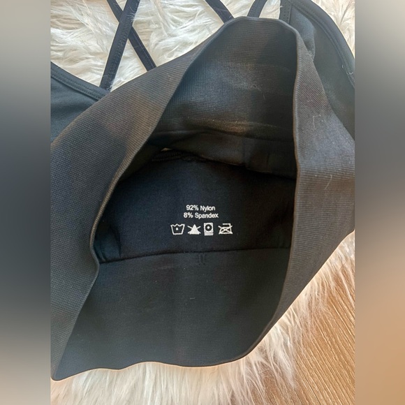 🔴SOLD🔴Amazon sports bras - bundle of 3 - Picture 5 of 7